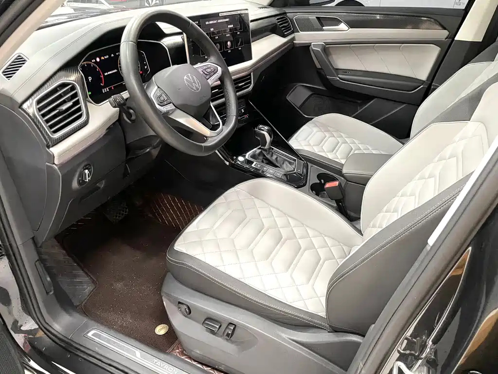 VOLKSWAGEN TAYRON 2022