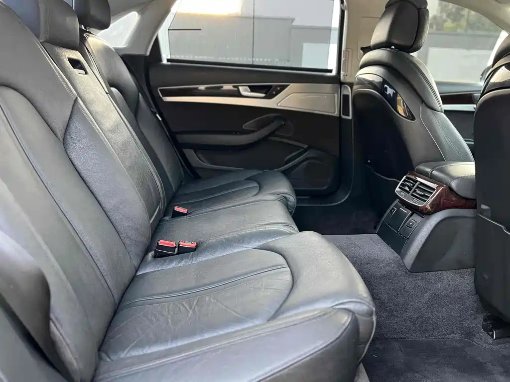 AUDI A8 2014