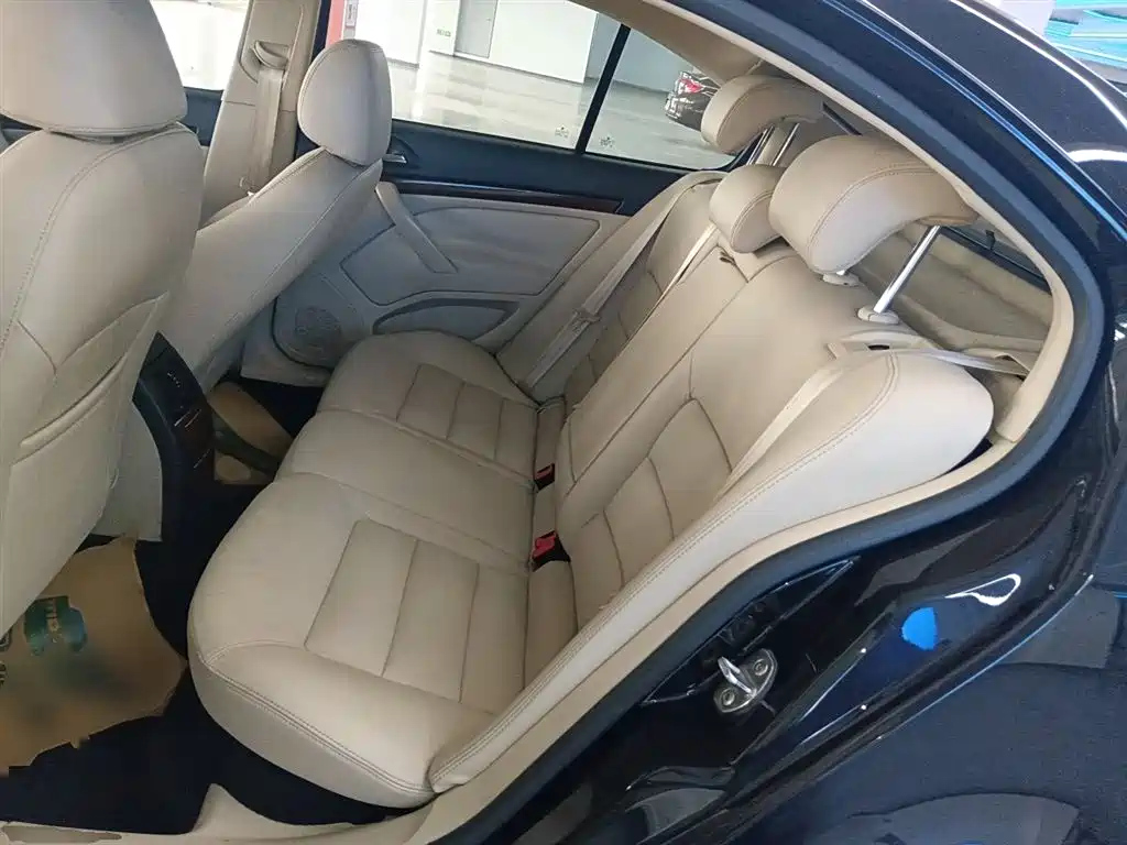 SKODA OCTAVIA 2014
