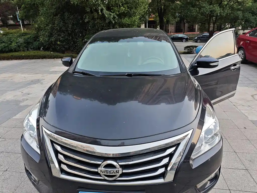 NISSAN TEANA 2016