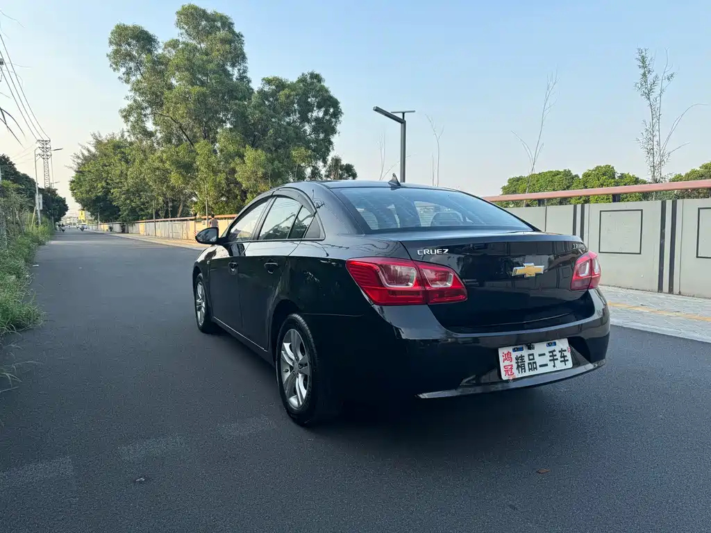 CHEVROLET CRUZE 2015