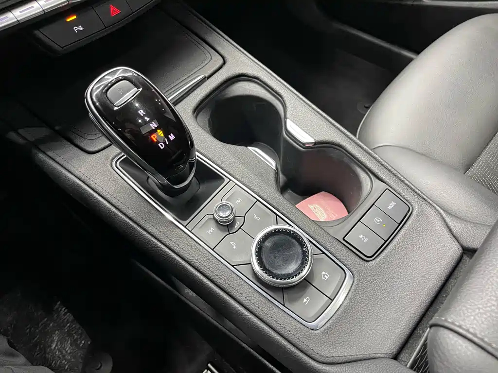 CADILLAC XT4 2021