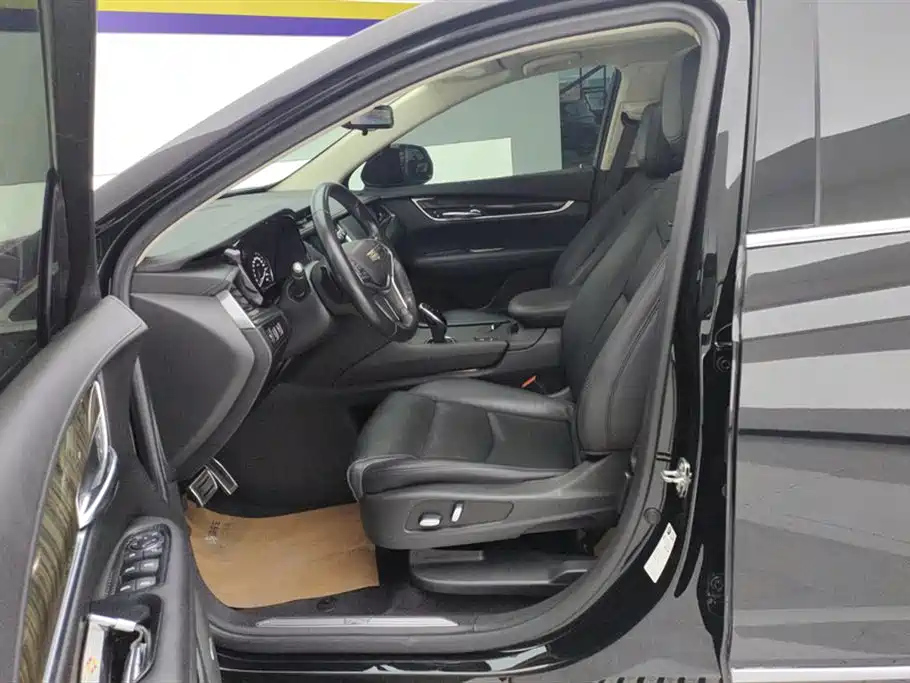 CADILLAC XT5 2019