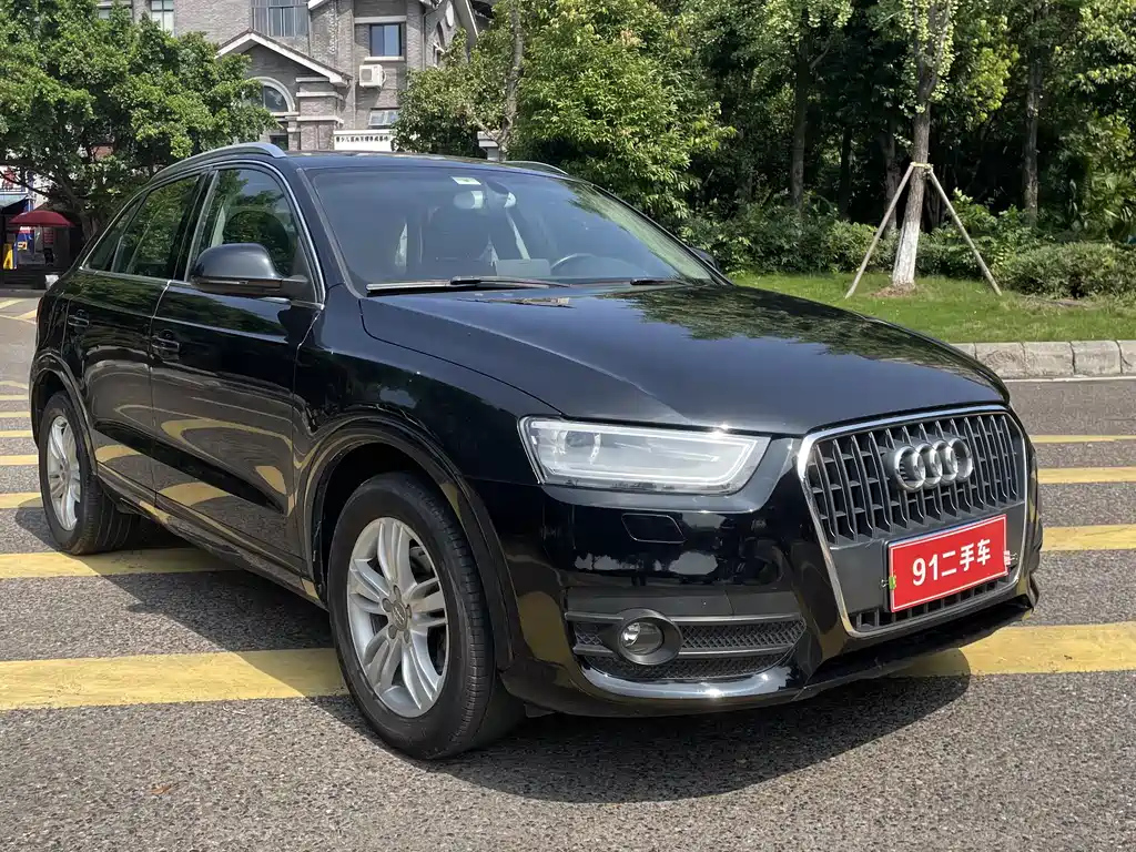 AUDI Q3 2013