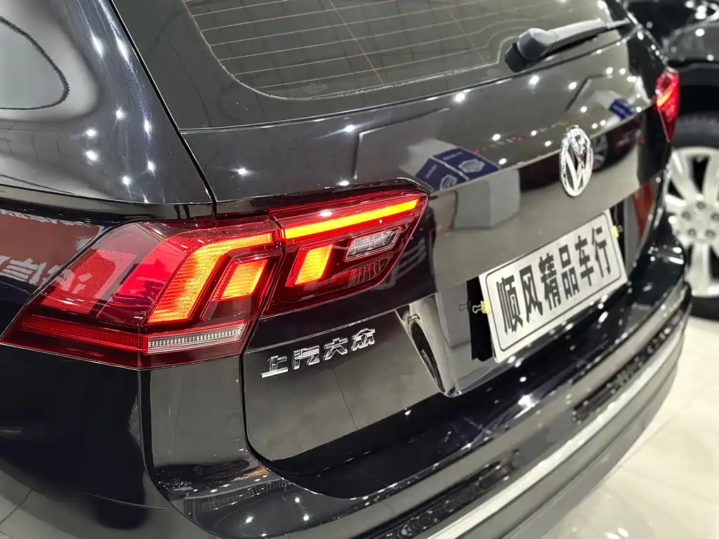 VOLKSWAGEN TIGUAN L 2018