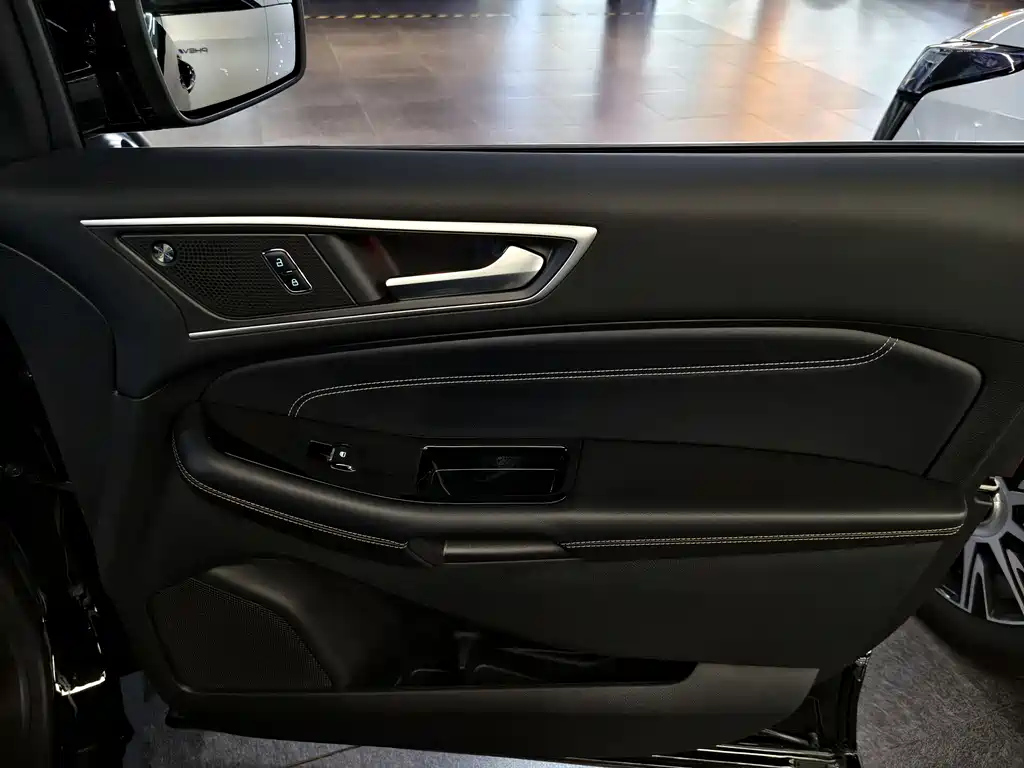 FORD EDGE 2021