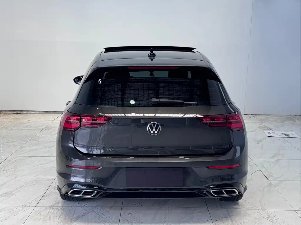 VOLKSWAGEN GOLF 2021