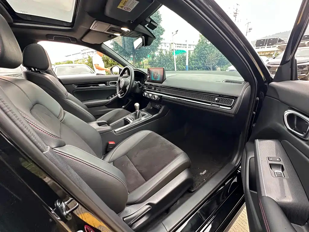 HONDA CIVIC 2024