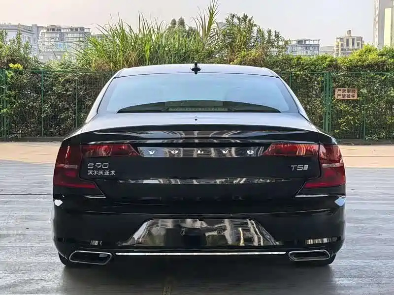 VOLVO S90 2020