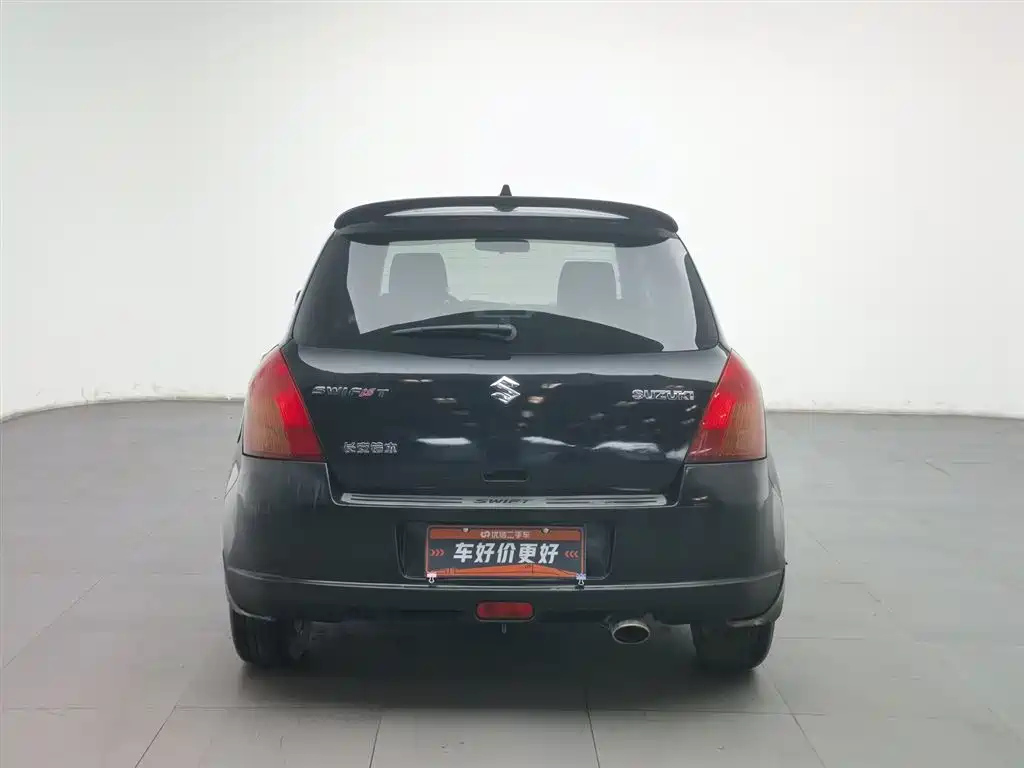 SUZUKI SWIFT 2010