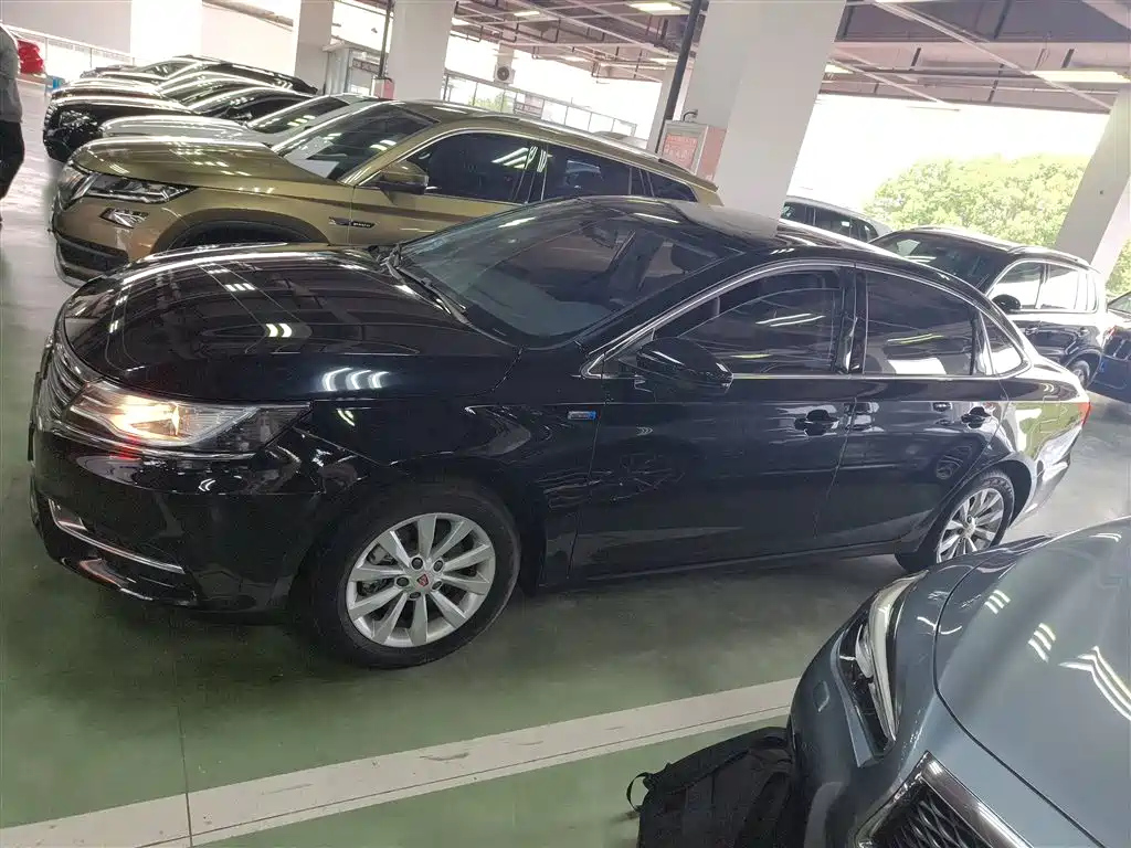 ROEWE I6 2017