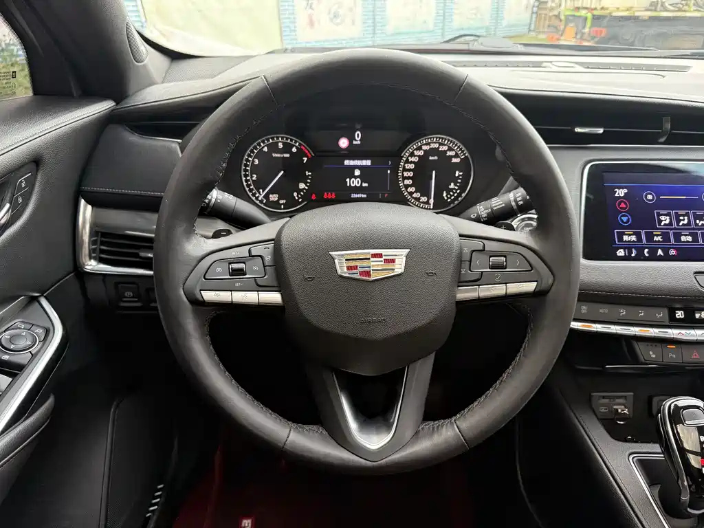CADILLAC XT4 2020