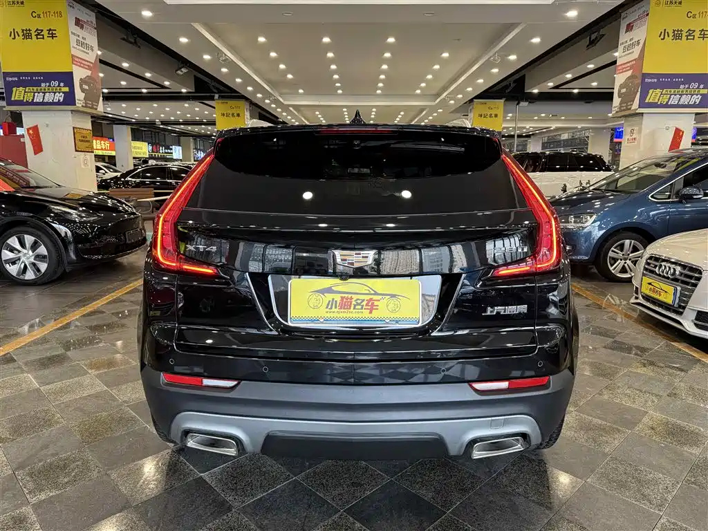 CADILLAC XT4 2020
