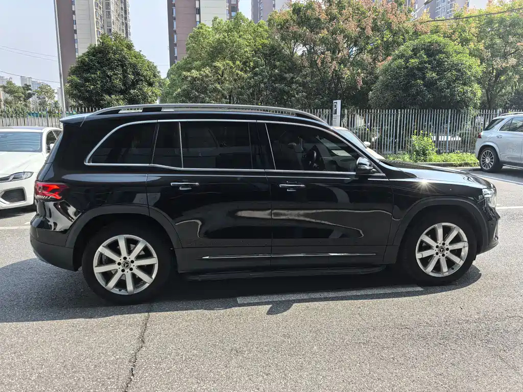 MERCEDES BENZ GLB 2020