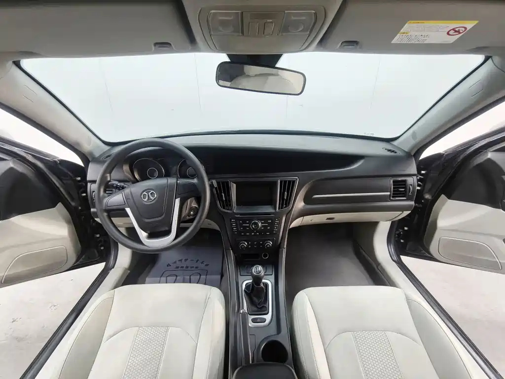 BAIC SENOVA D50 2015