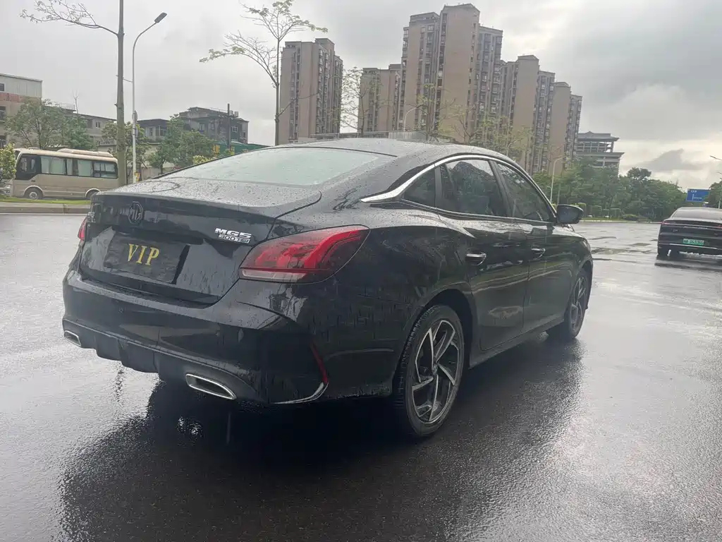 MG MG5 2021