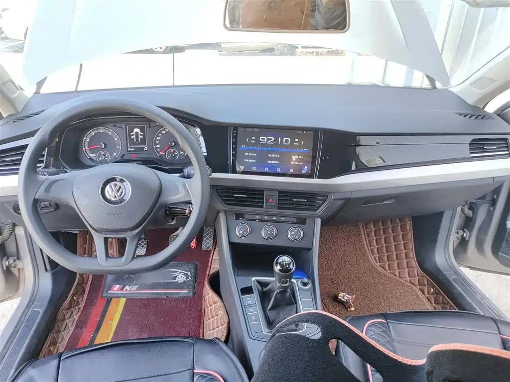VOLKSWAGEN BORA 2019