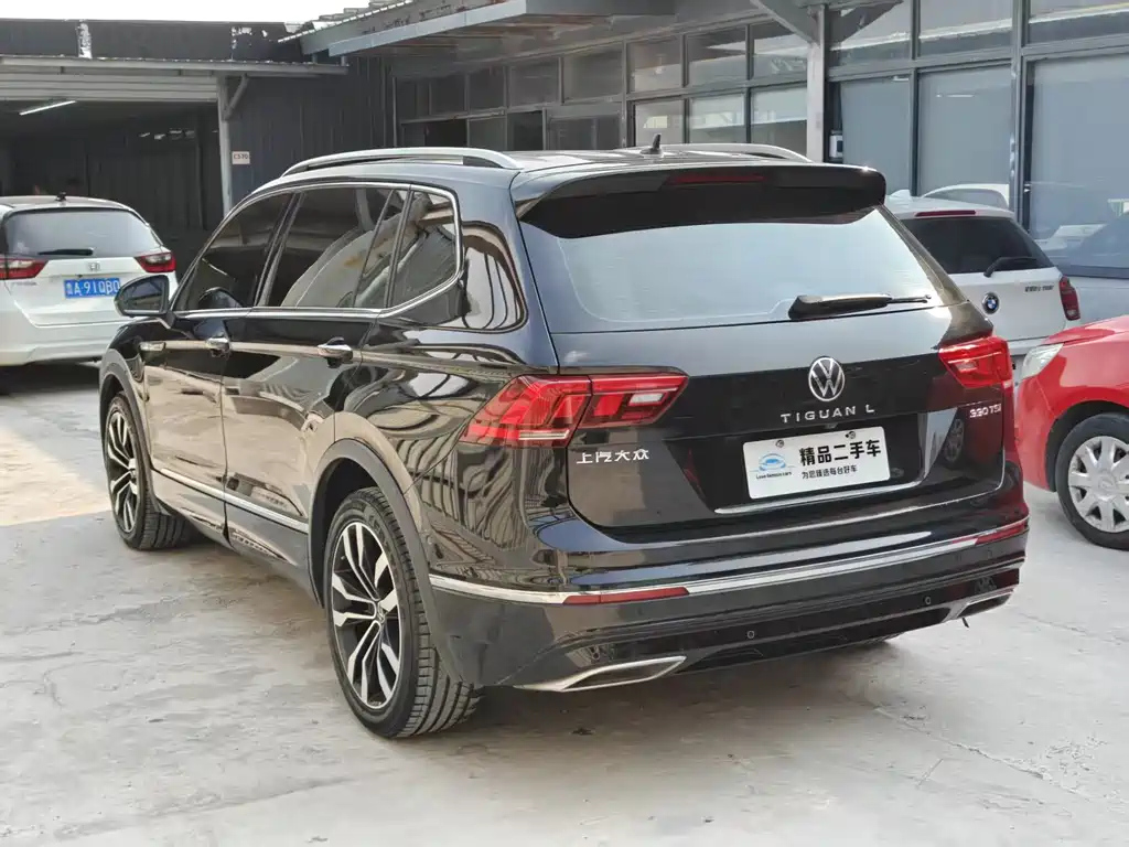VOLKSWAGEN TIGUAN L 2021