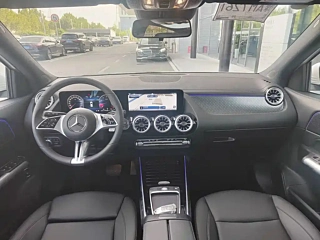 MERCEDES BENZ GLA 2024 YEAR GLA 200 2024