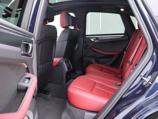 PORSCHE MACAN 2022 YEAR MACAN 2.0T 2022