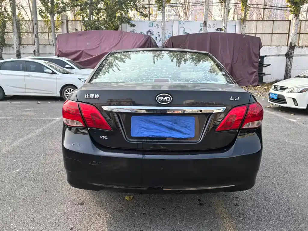 BYD L3 2012