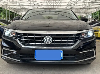 VOLKSWAGEN PASSAT  2021