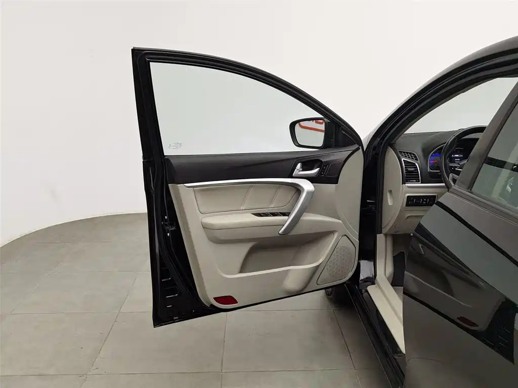 GEELY AUTO EMGRAND 2016