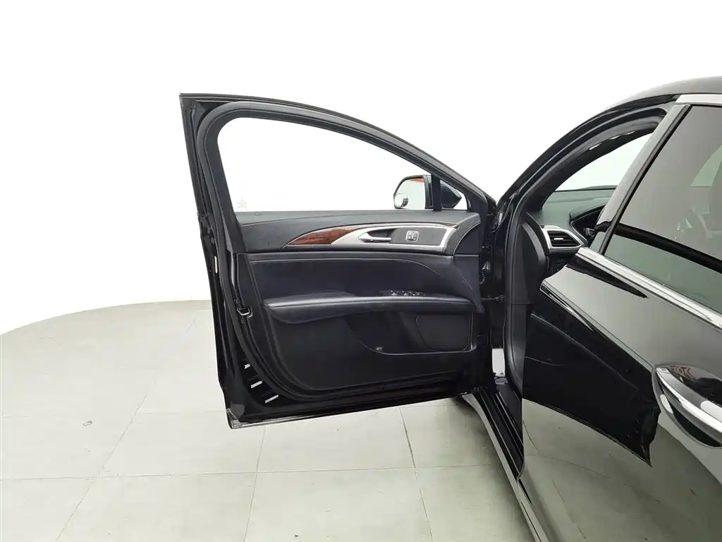 LINCOLN MKZ 2017