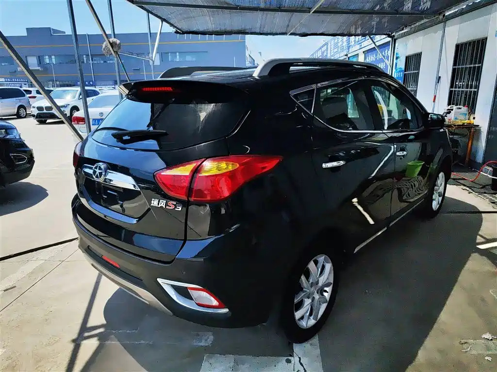 JAC REFINE S3 2014