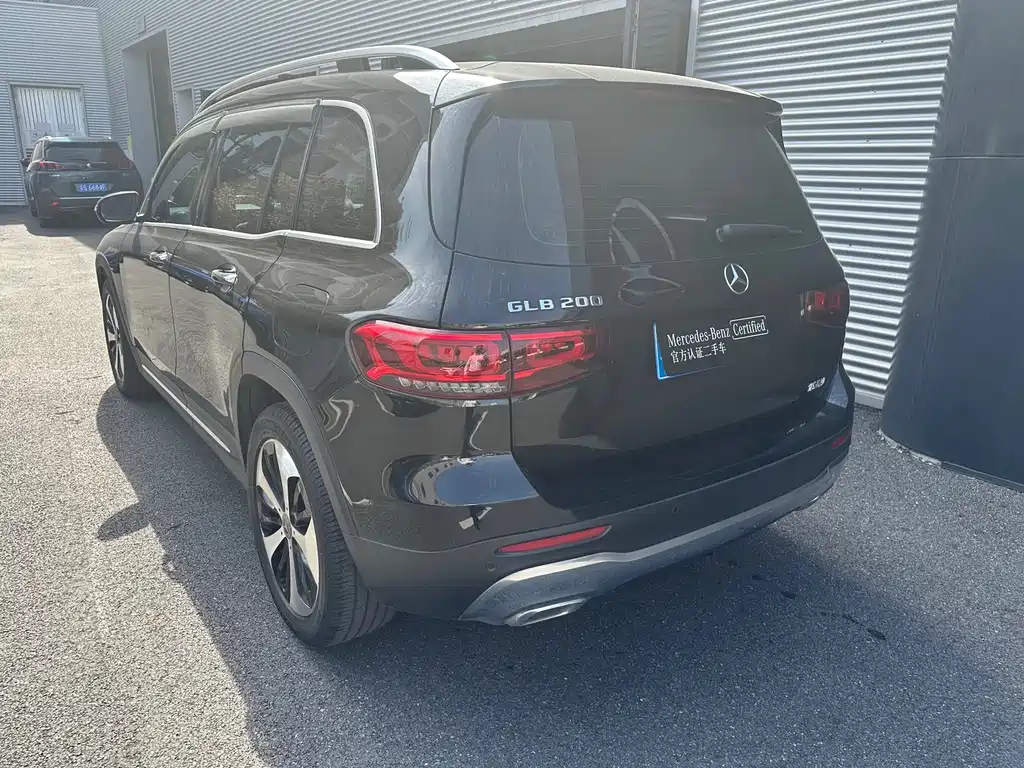 MERCEDES BENZ GLB 2022