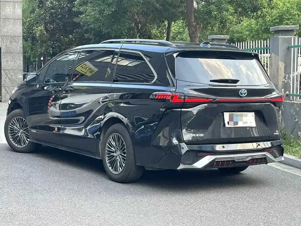 TOYOTA SIENNA SIENNA 2023