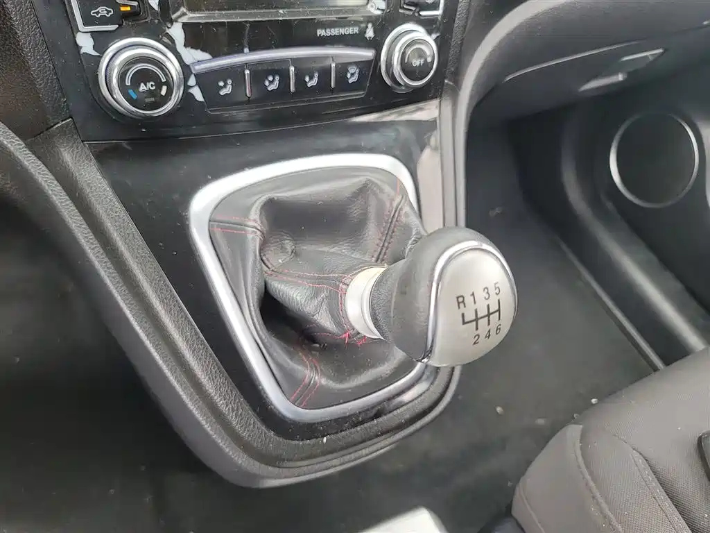 HAVAL H6 2015