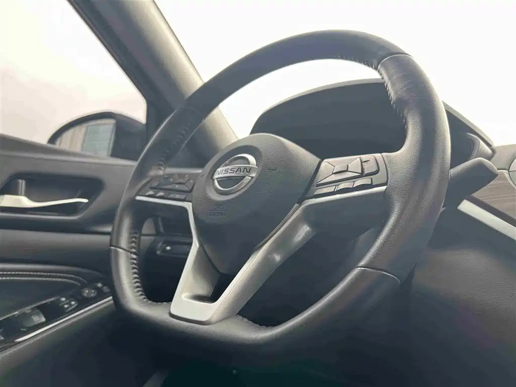 NISSAN TEANA 2021