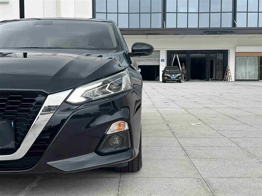 NISSAN TEANA 2021