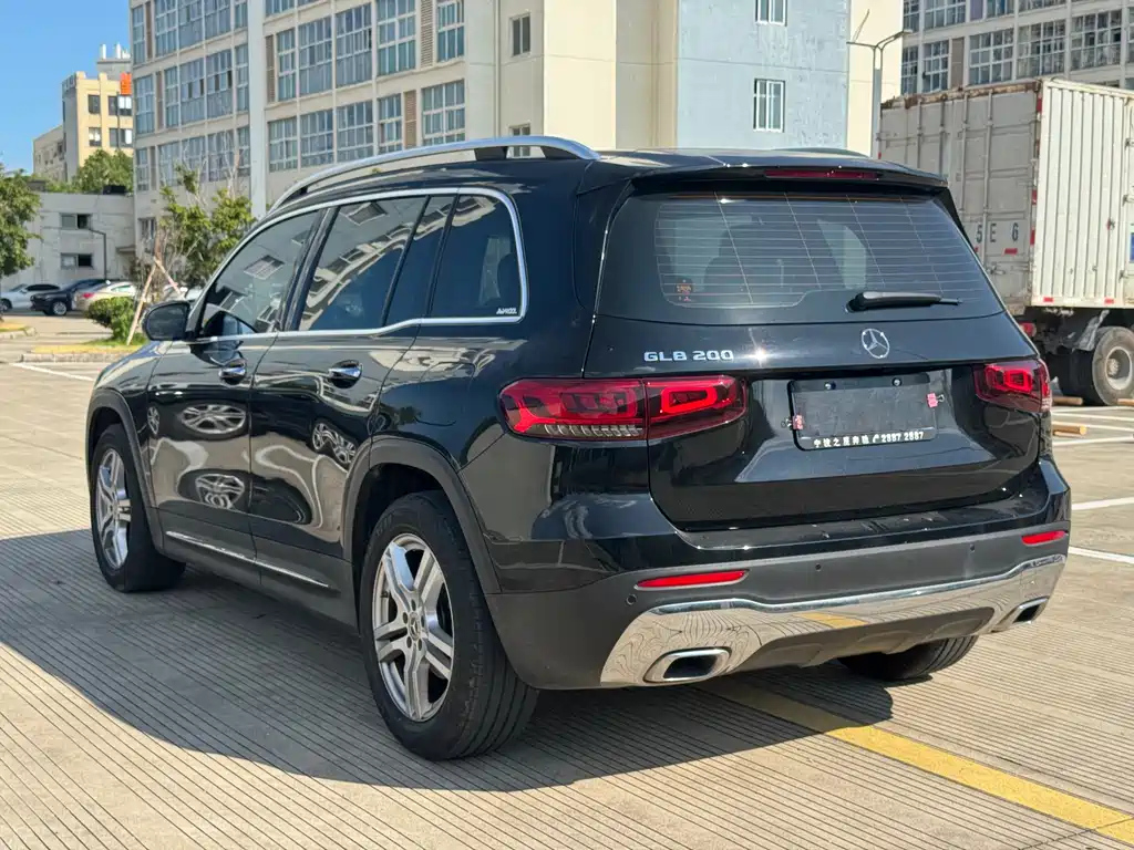 MERCEDES BENZ GLB 2022