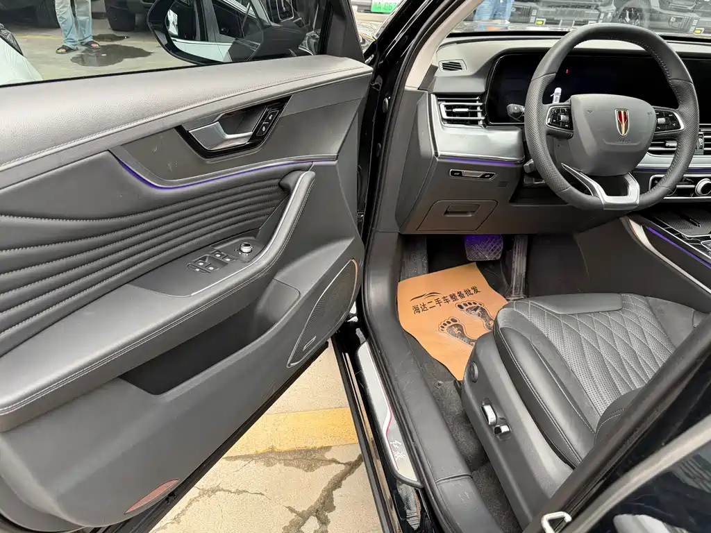HONGQI HS5 2023