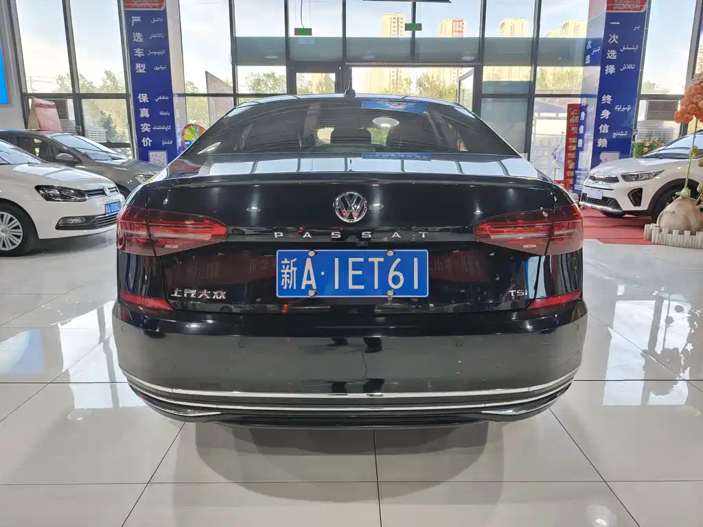 VOLKSWAGEN PASSAT 2020