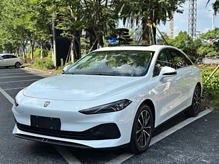 Заказать ROEWE D7