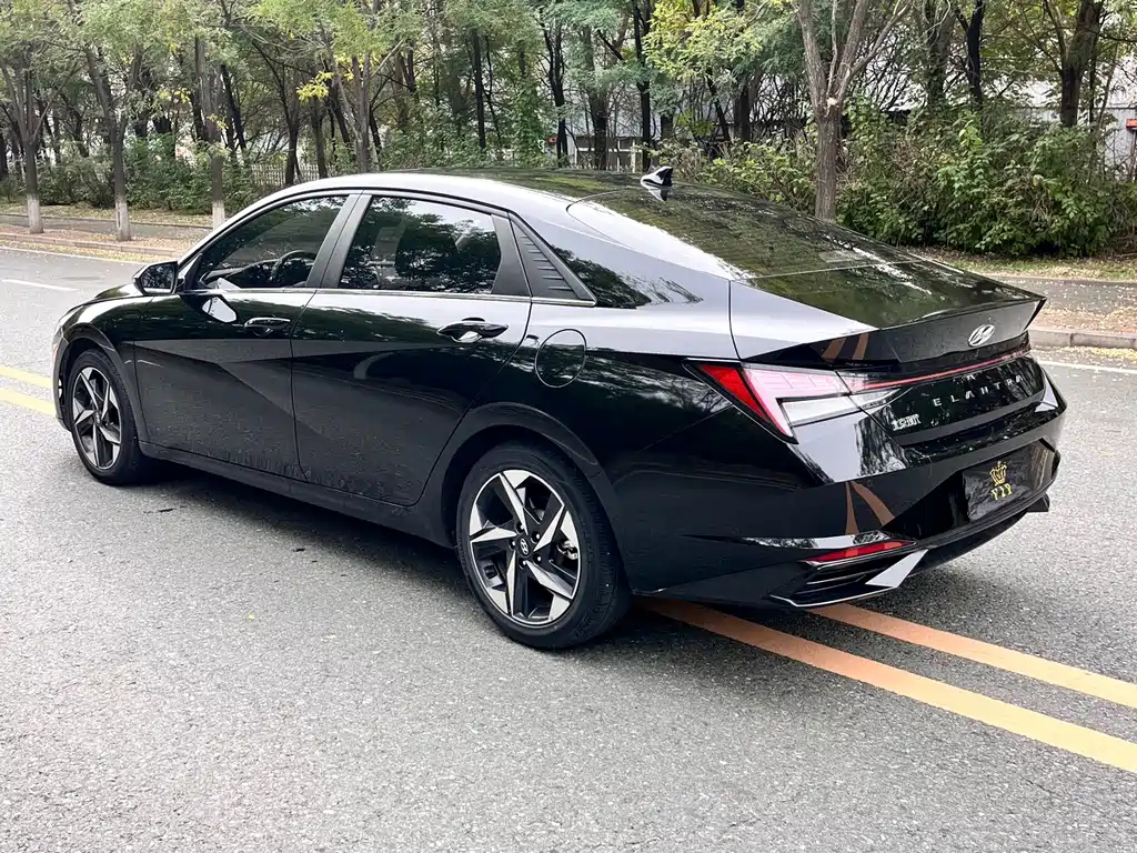 HYUNDAI ELANTRA 2021