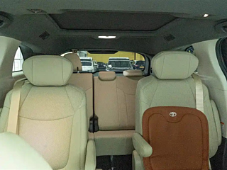 TOYOTA GRANVIA  2023 YEAR 2.5L HYBRID VIP EDITION 2023