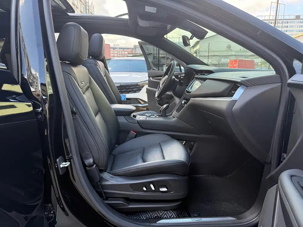 CADILLAC XT5 2020