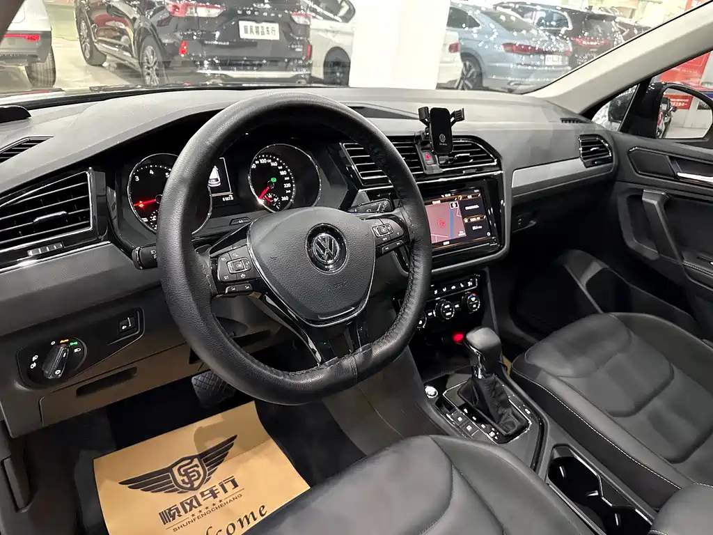 VOLKSWAGEN TIGUAN L 2018
