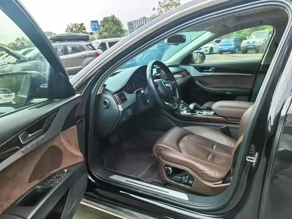 AUDI A8 2013