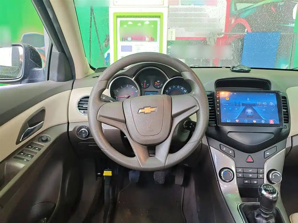 CHEVROLET CRUZE 2015