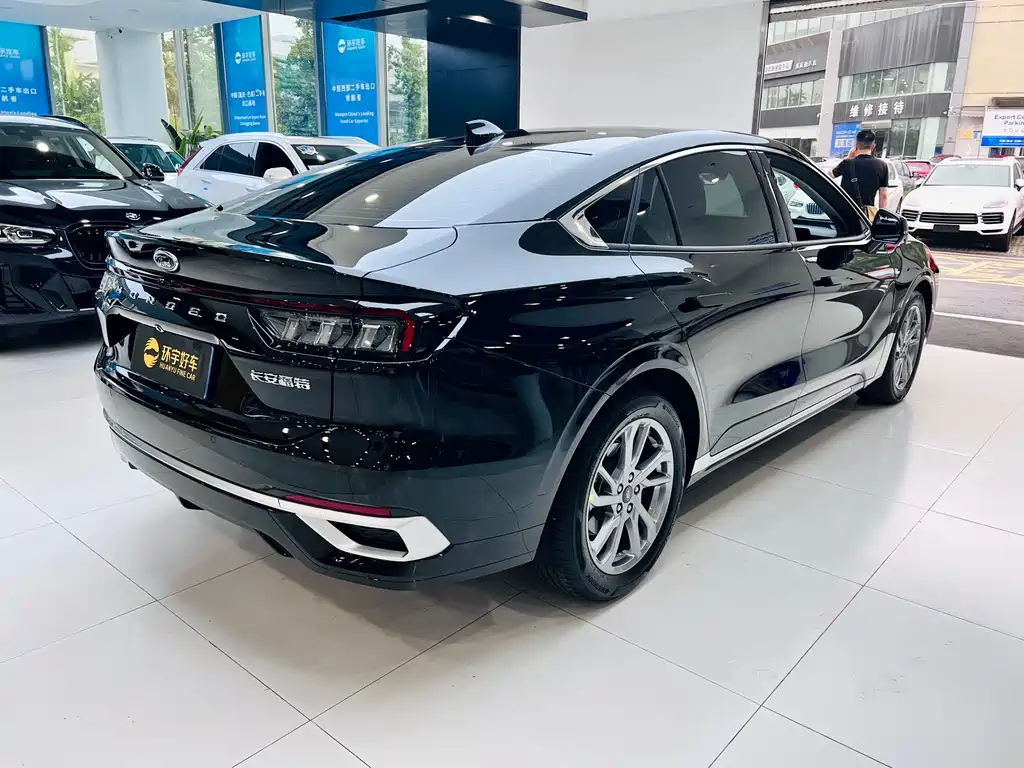 FORD MONDEO 2023