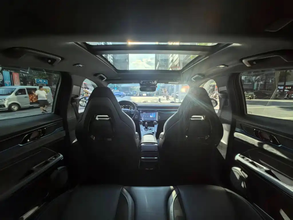 LYNK&CO 05 NEW ENERGY 2022