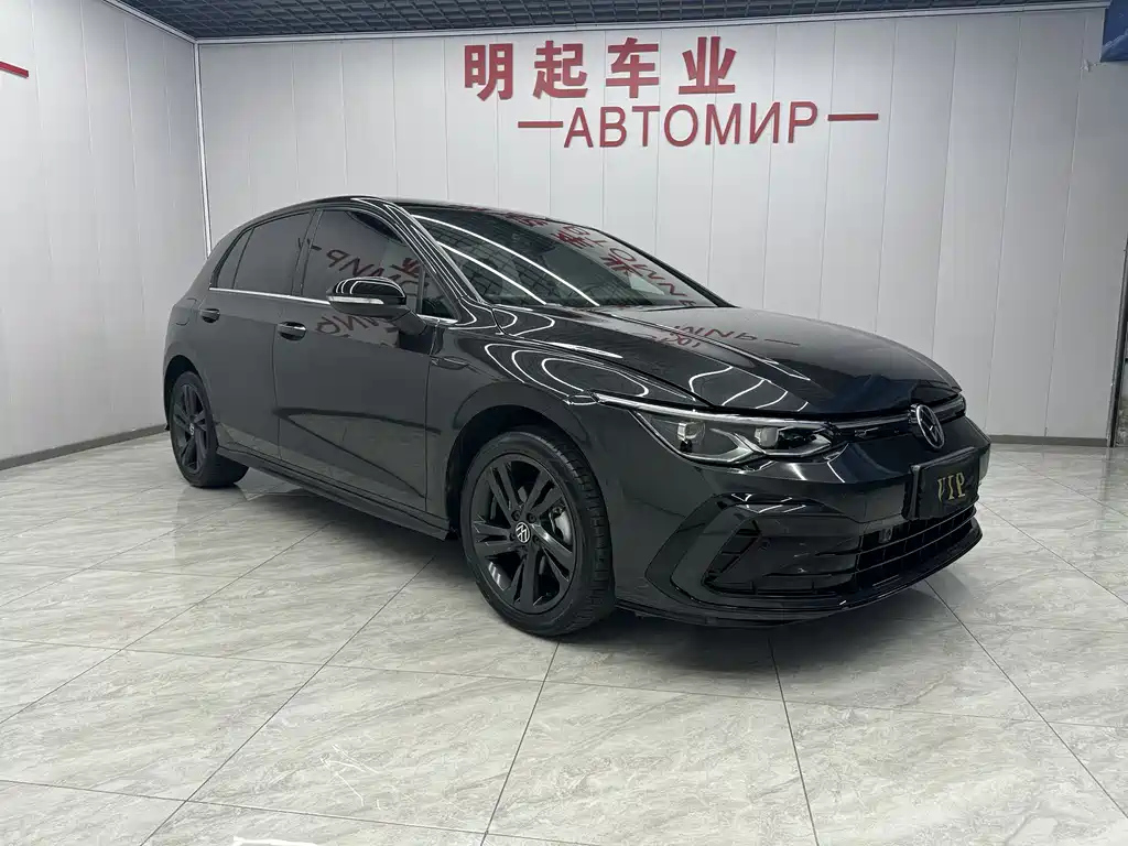 VOLKSWAGEN GOLF 2021