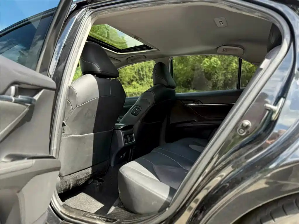 TOYOTA CAMRY 2021
