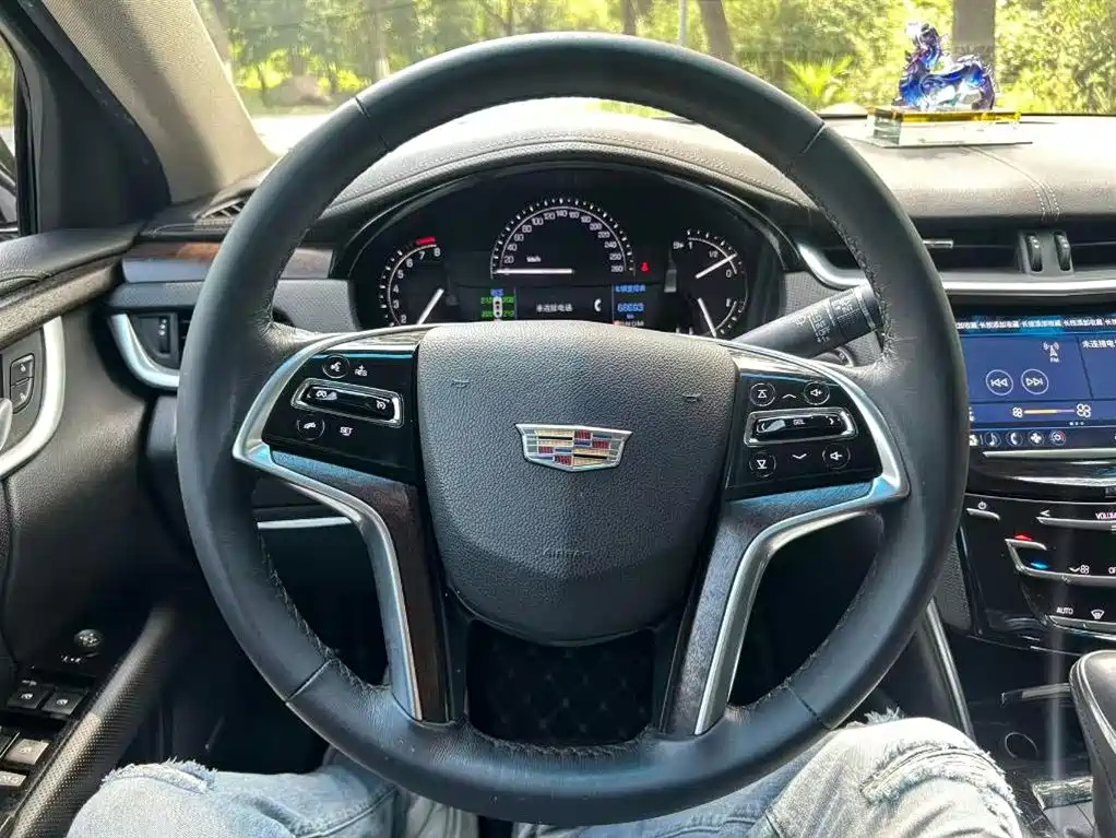 CADILLAC XTS 2018