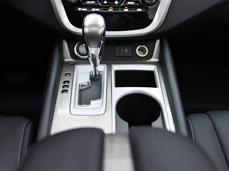 NISSAN MURANO 2023